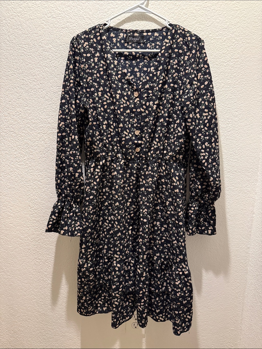 Hinge Black Floral Long-Sleeve V-Neck Dress